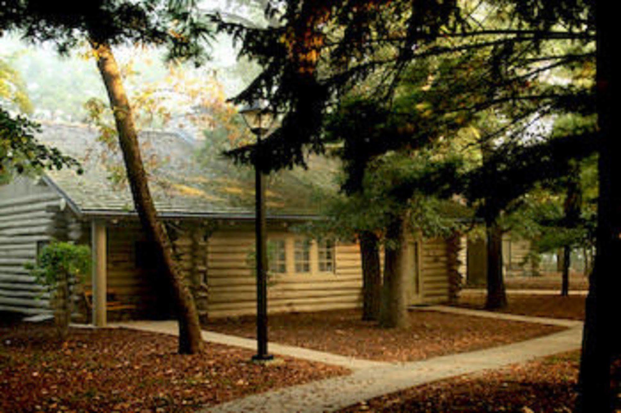 Starved Rock Lodge & Conference Center Utica Exterior foto